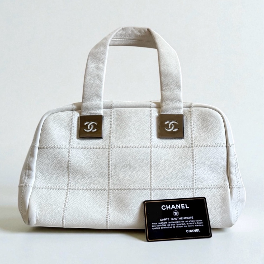 CHANEL 2004 lax leather bowler